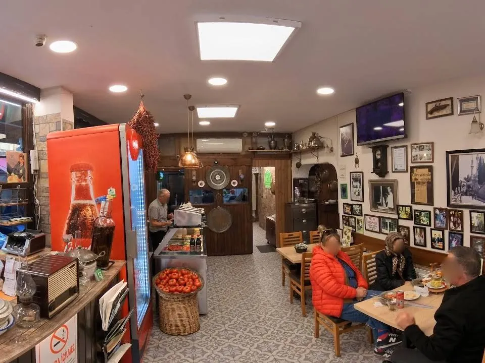 Bursa'da bir köfteci, iç mekân 360° çekimi
